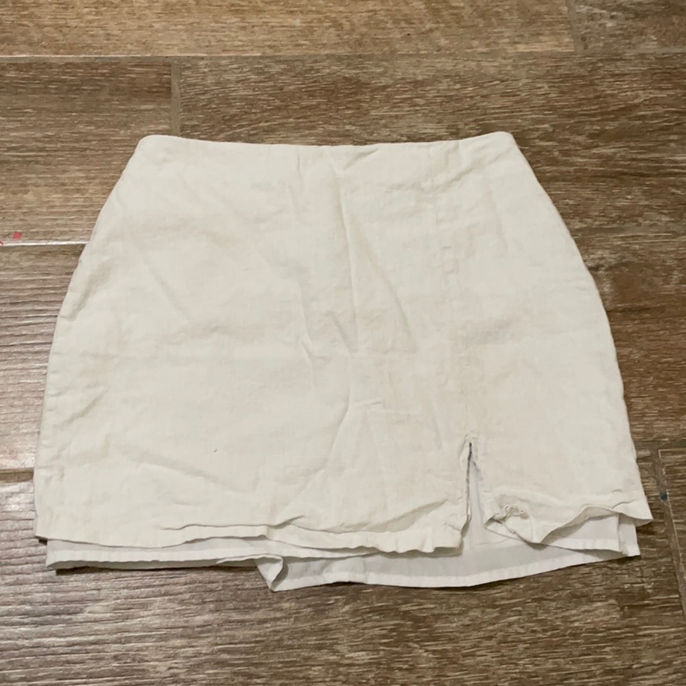 cute mini white skirt
